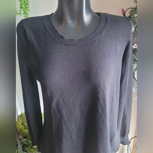 Cyrus black long sleeve top Sz. M - Picture 1 of 7